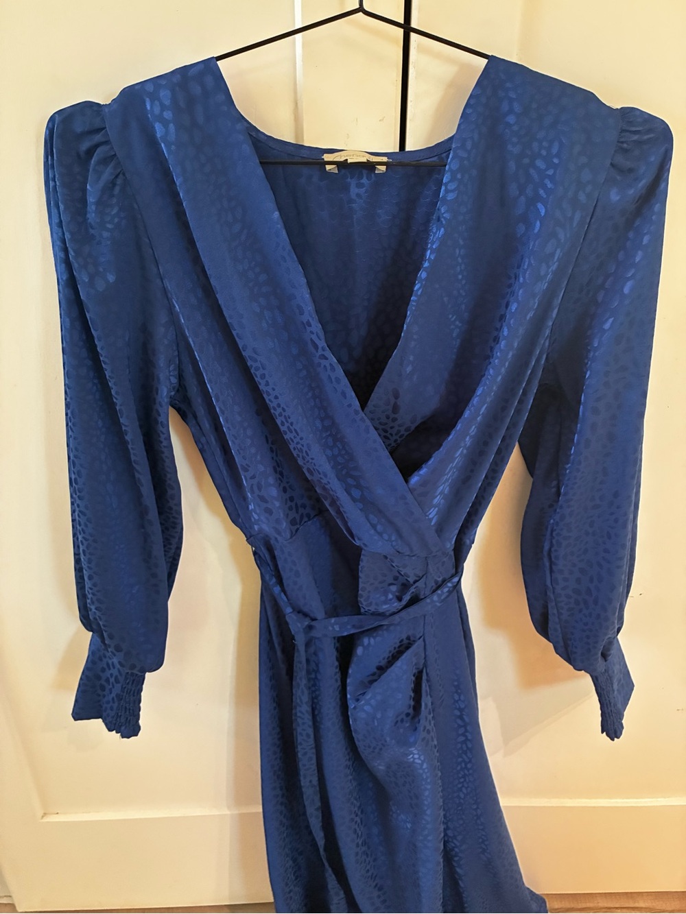Blue Silky Wrap style Dress leopard print small like new